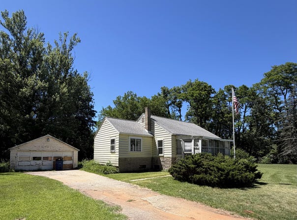 4974 N 600 W, La Porte, IN 46350