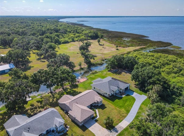 3050 WALDEN SHORES BOULEVARD, LAKE WALES, FL 33898