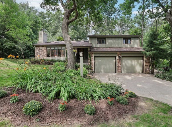 5854 Woods Edge Road, Fitchburg, WI 53711