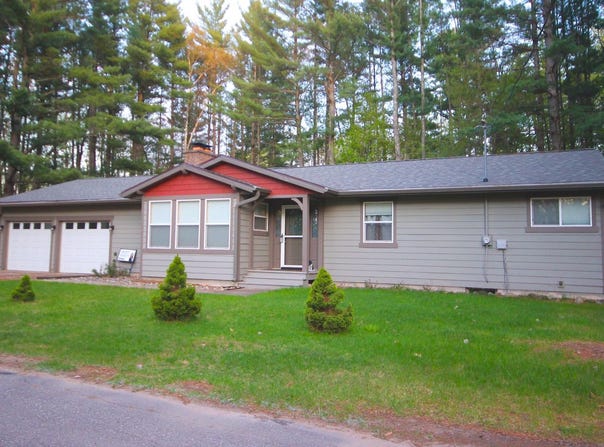 1532 SANDSTONE CR, Eagle River, WI 54521