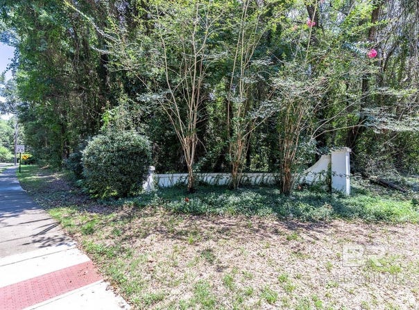 106 Durnford Hill Court, Daphne, AL 36526