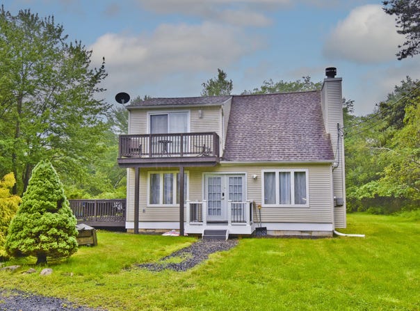 594 Sullivan Trail, Long Pond, PA 18334