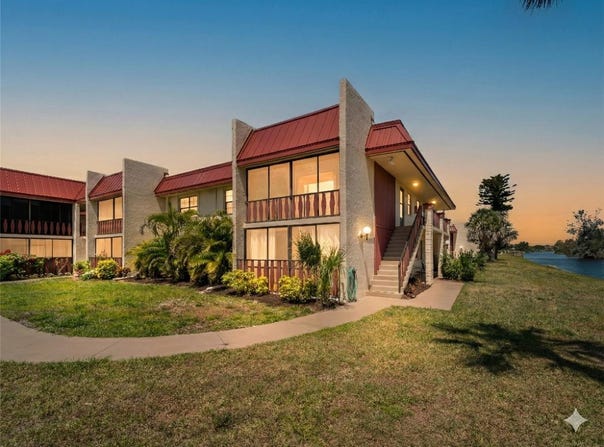 72 BOUNDARY Boulevard, ROTONDA WEST, FL 33947