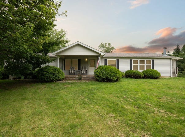 9792 Hastings Road, Jackson, MI 49201