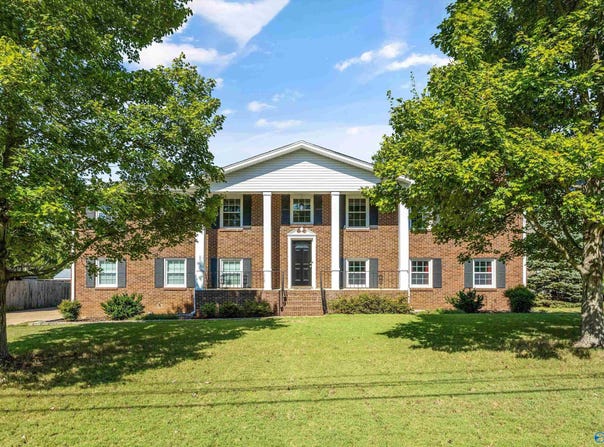 8011 Navios Drive SE, Huntsville, AL 35802