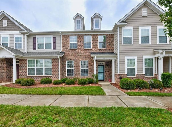 1742 Eastfall Street, Kernersville, NC 27284