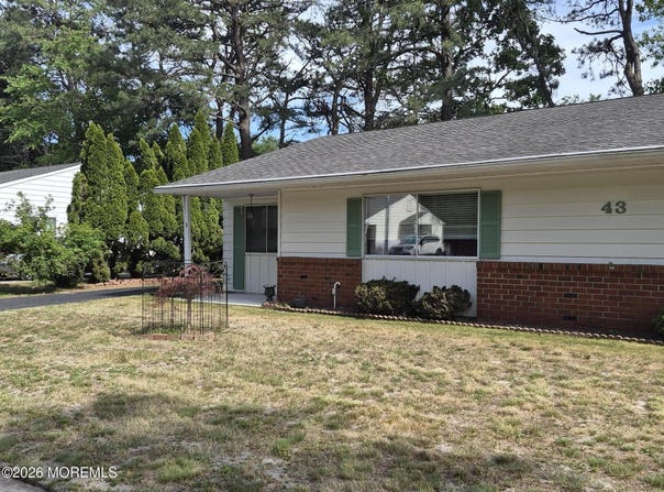 43 Maine Avenue, Whiting, NJ 08759