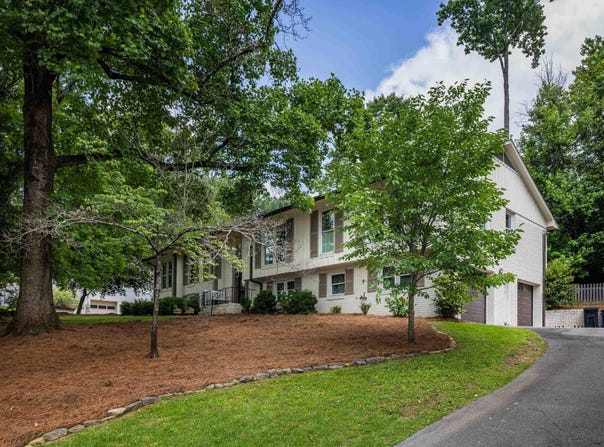 3876 SPRING VALLEY ROAD, MOUNTAIN BROOK, AL 35223