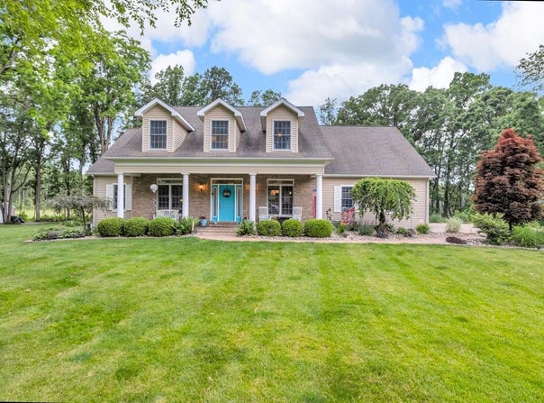 4864 Indian Creek Drive, Jackson, MI 49201