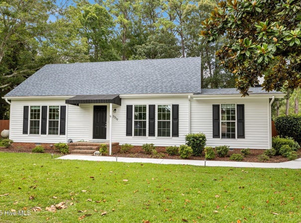3319 Country Club Road, Morehead City, NC 28557