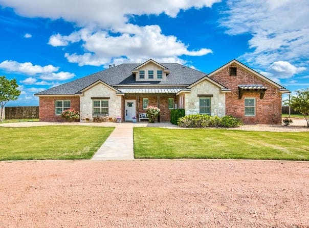 8146 McCormick Dr, San Angelo, TX 76906