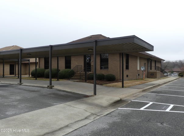 2400 Wayne Memorial Drive, Goldsboro, NC 27534