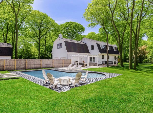 7 Quantuck Bay Lane, Westhampton Beach, NY 11978
