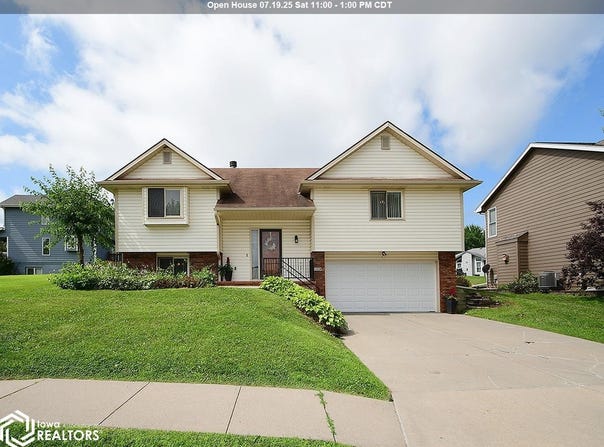114 Antioch Drive, Council Bluffs, IA 51503