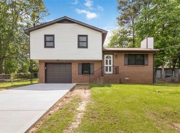 2469 SILVER KING Drive, Grayson, GA 30017