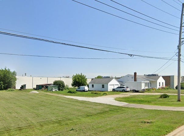 1033 S Wheeling Road, Wheeling, IL 60090