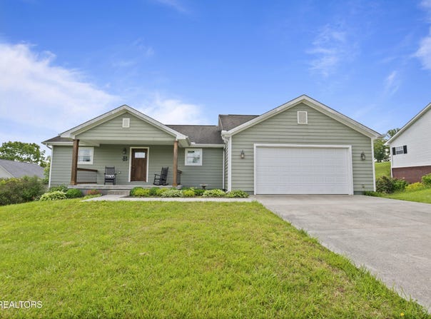 345 Mariner Point Rd, LaFollette, TN 37766