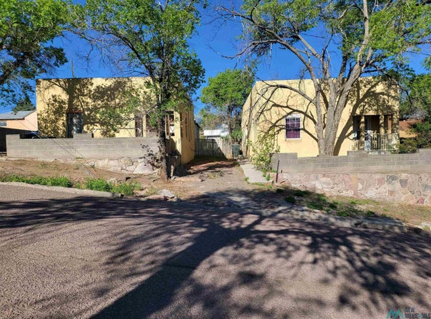 202 S Strong Drive, Gallup, NM 87301