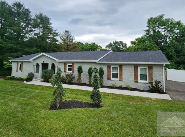 460 Crestview Drive, PRINCETON, WV 24740