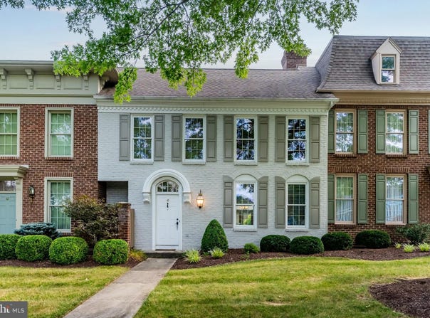 41 DEVONSHIRE SQUARE, MECHANICSBURG, PA 17050