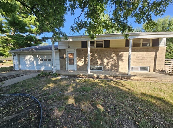 1407 Searle Drive, Normal, IL 61761