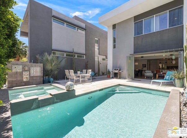 1230 Surrey Ln, Palm Springs, CA 92264