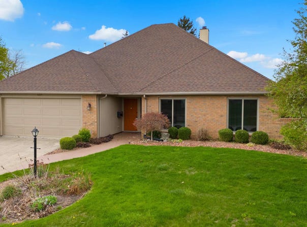 6304 BAYCHESTER Drive, Fort Wayne, IN 46815