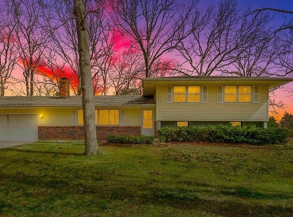 1109 Benckeser Road, Cole Camp, MO 65325