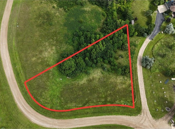13380 Ridgeview Rd, Wilmot, SD 57279