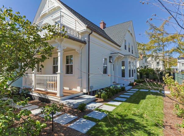 6 Washington Avenue, Provincetown, MA 02657