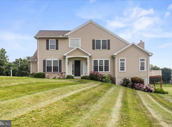 427 CARMELLA DRIVE, MECHANICSBURG, PA 17050