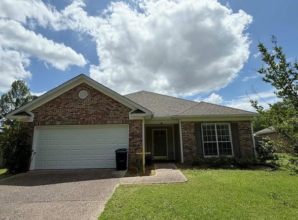 105 E. Avenue, ELLISVILLE, MS 39437