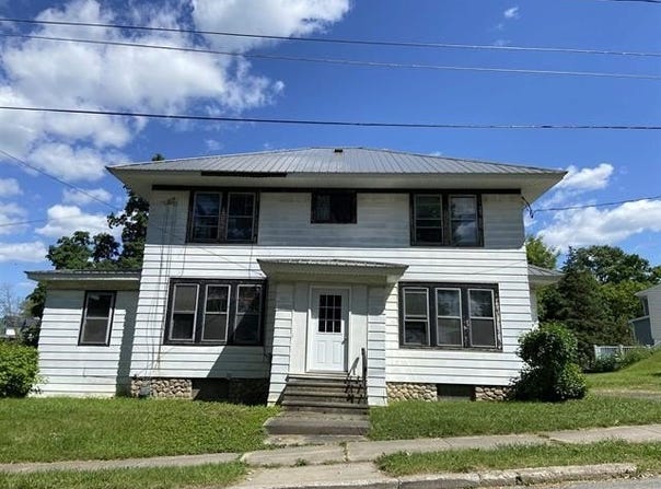 99 E Orvis Street, Massena, NY 13662