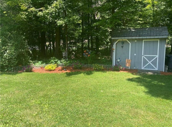 101 Lake Shore N Dr, Milford, NY 12116