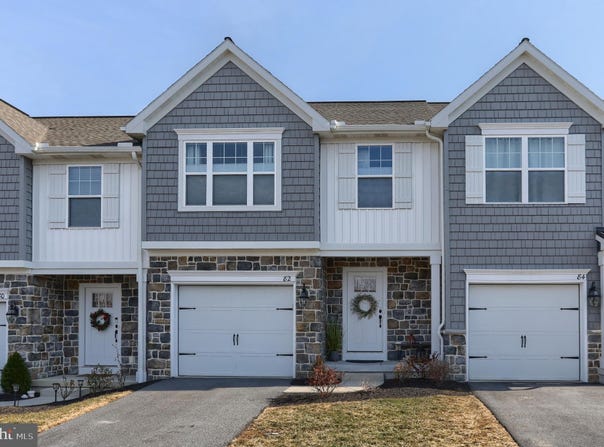 82 BEECH TREE COURT, ANNVILLE, PA 17003