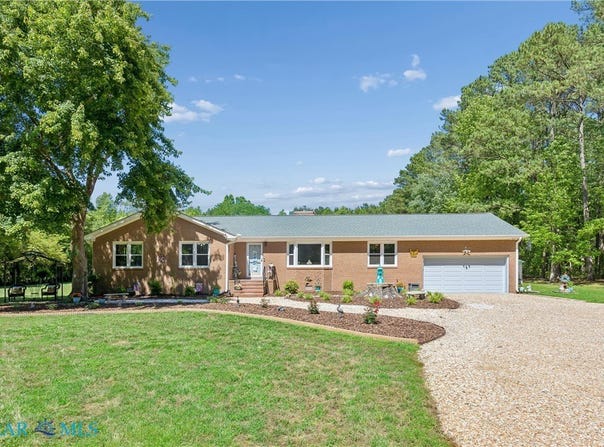 5585 Ware Neck Road, Gloucester, VA 23061