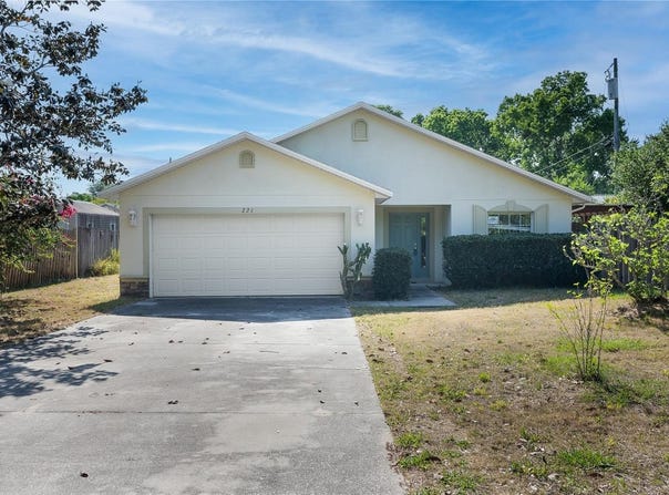 221 ROSA AVENUE, OVIEDO, FL 32765