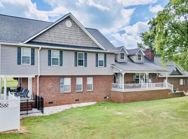 114 Belwood, Calhoun, GA 30701