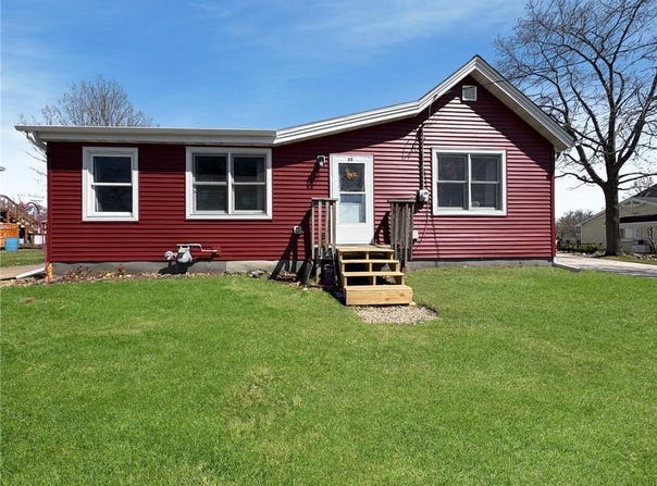 20 N 1st Street, Luck, WI 54853
