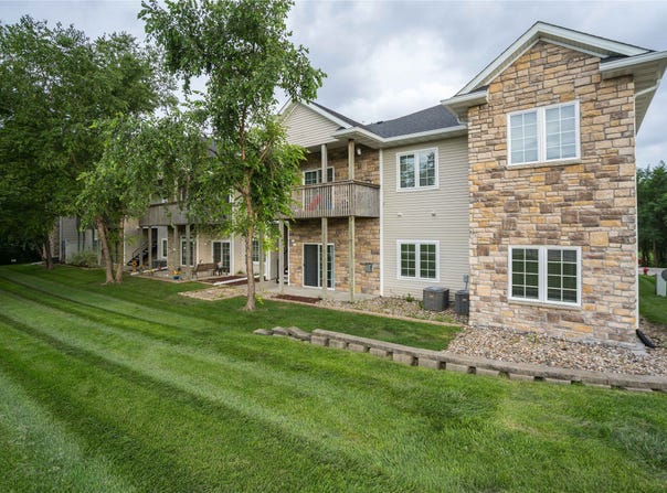 1655 34th Avenue SW unit: 3, Altoona, IA 50009