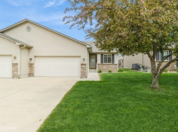 495 NE 60th Street, Pleasant Hill, IA 50327