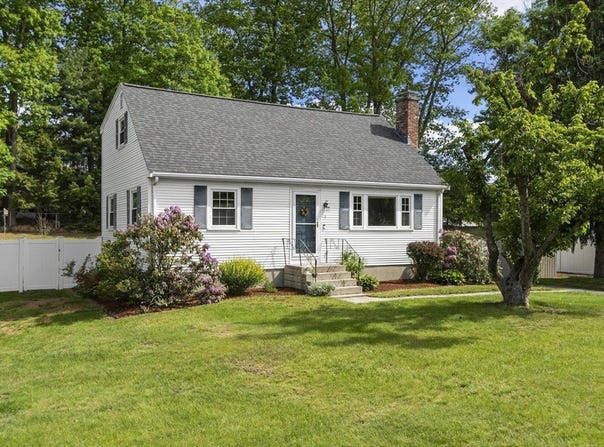 6 Edith Rd, Hudson, MA 01749