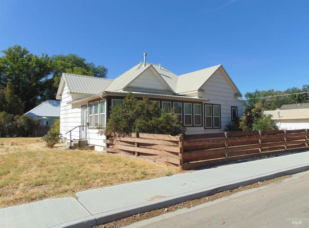 407 Smith Street, Vale, OR 97918