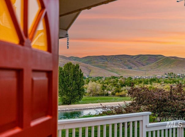 5158 S Surprise Way, Boise, ID 83716