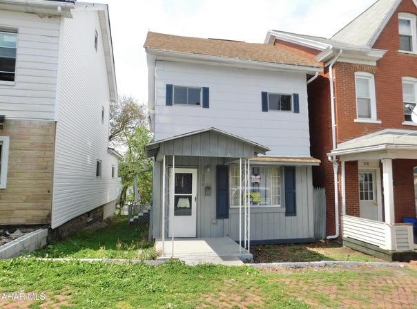 320 Crawford Avenue, Altoona, PA 16602