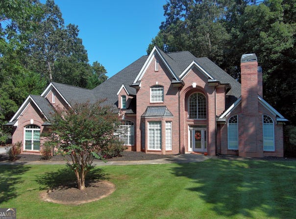 8225 Seven Oaks Drive, Jonesboro, GA 30236