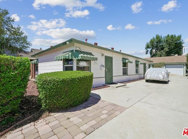 11335 Califa St, Los Angeles, CA 91601
