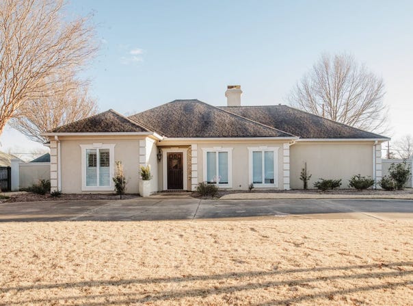 706 Olivia, Greenwood, MS 38930
