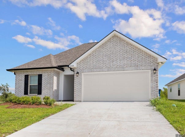 2144 Hayes Ave, Port Allen, LA 70767