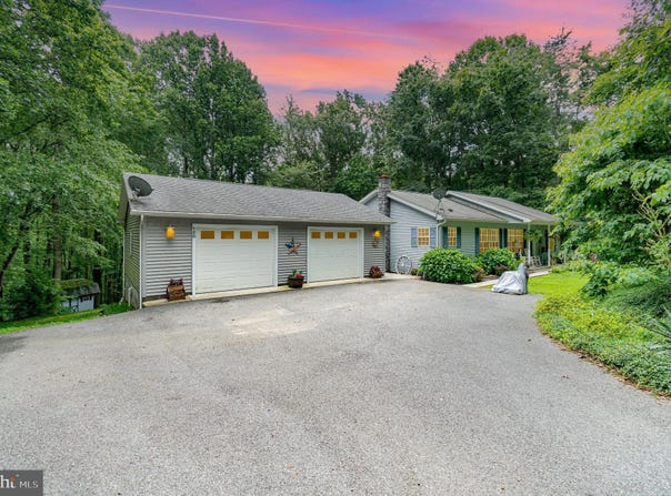 150 TAPEWORM ROAD, NEW BLOOMFIELD, PA 17068